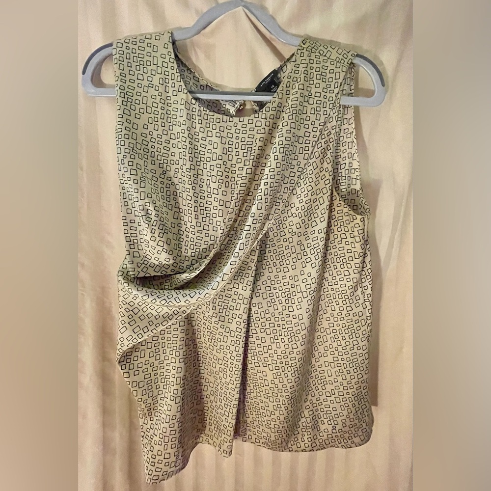 Ann Taylor Beige Geometric Square Print Sleeveless Shell